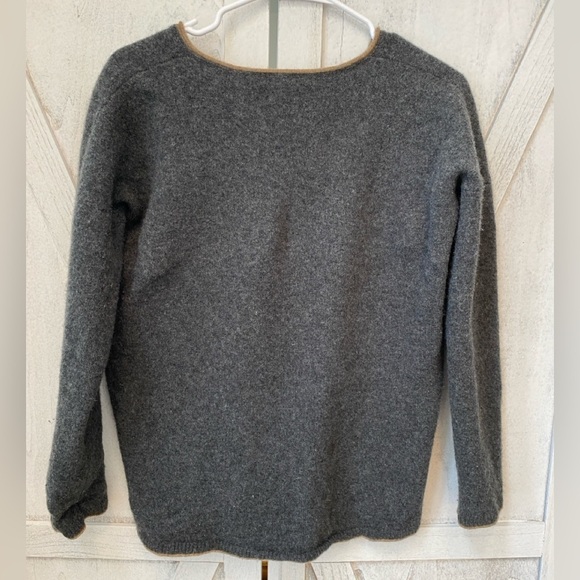 REI COOPERATIVE LAMBSWOOL SWEATER MEN’S LARGE GREY V NECK LUXURY Preppy Outdoors - Picture 6 of 8